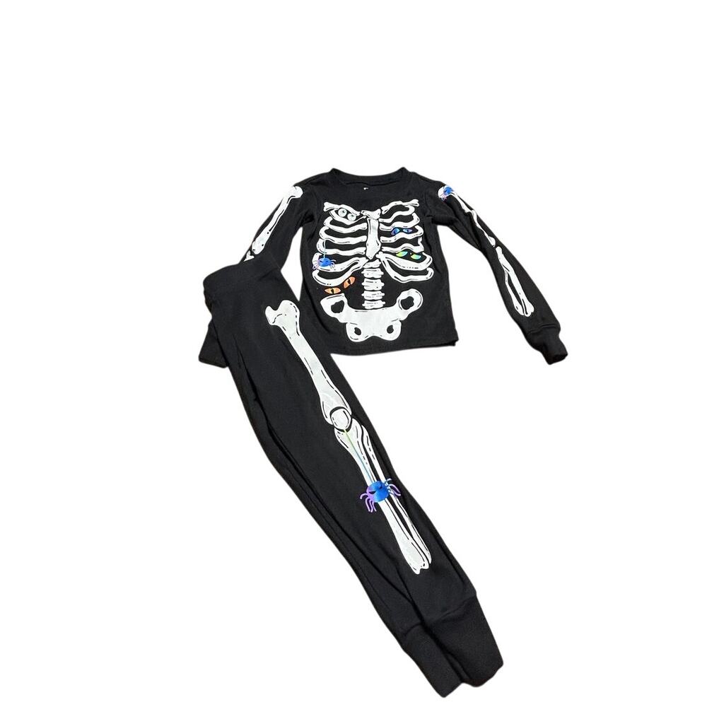 NWOT PJ Place Glow in Dark skeleton Pajamas size 4